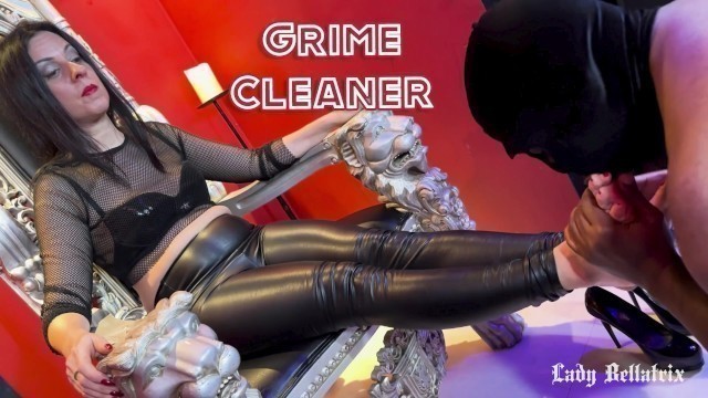 Foot Grime Cleaner - Lady Bellatrix Dominates Foot Slave in Dungeon