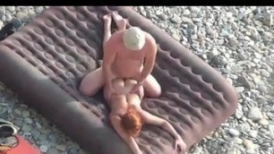 Beach couple fuck